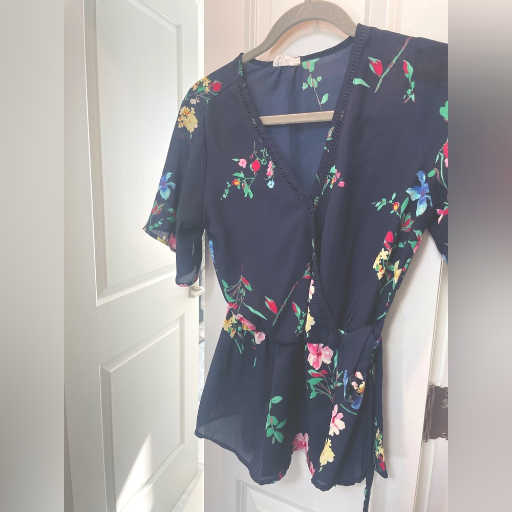 Floral navy blue short sleeve blouse